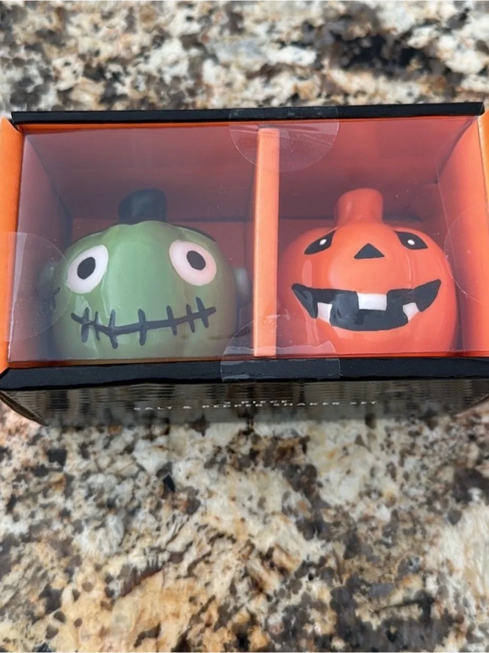 Jack O' Lantern Salt & Pepper Shaker Set - Orange & Green